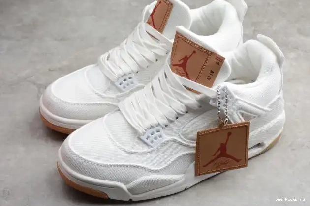 Rep Onekick 'White' 4 Levi's AO2571-100 x Jordan Air 0422